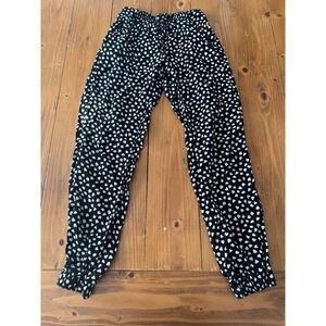 Abercrombie Kids Black‎ White Heart Print Jogger Pants Size L